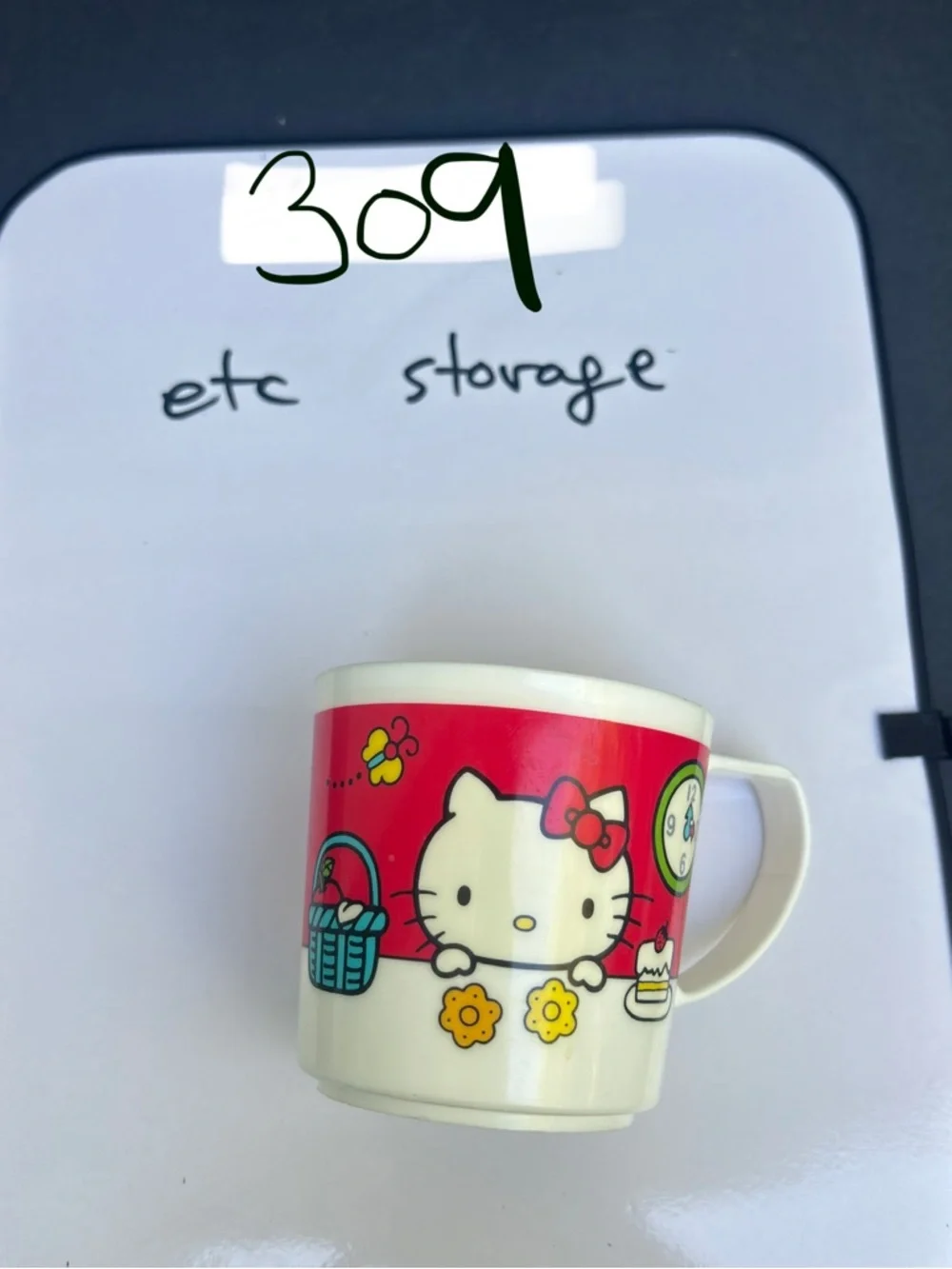 Vintage 1976 Sanrio HELLO KITTY Cup Plastic Melamine Mug Made in Japan